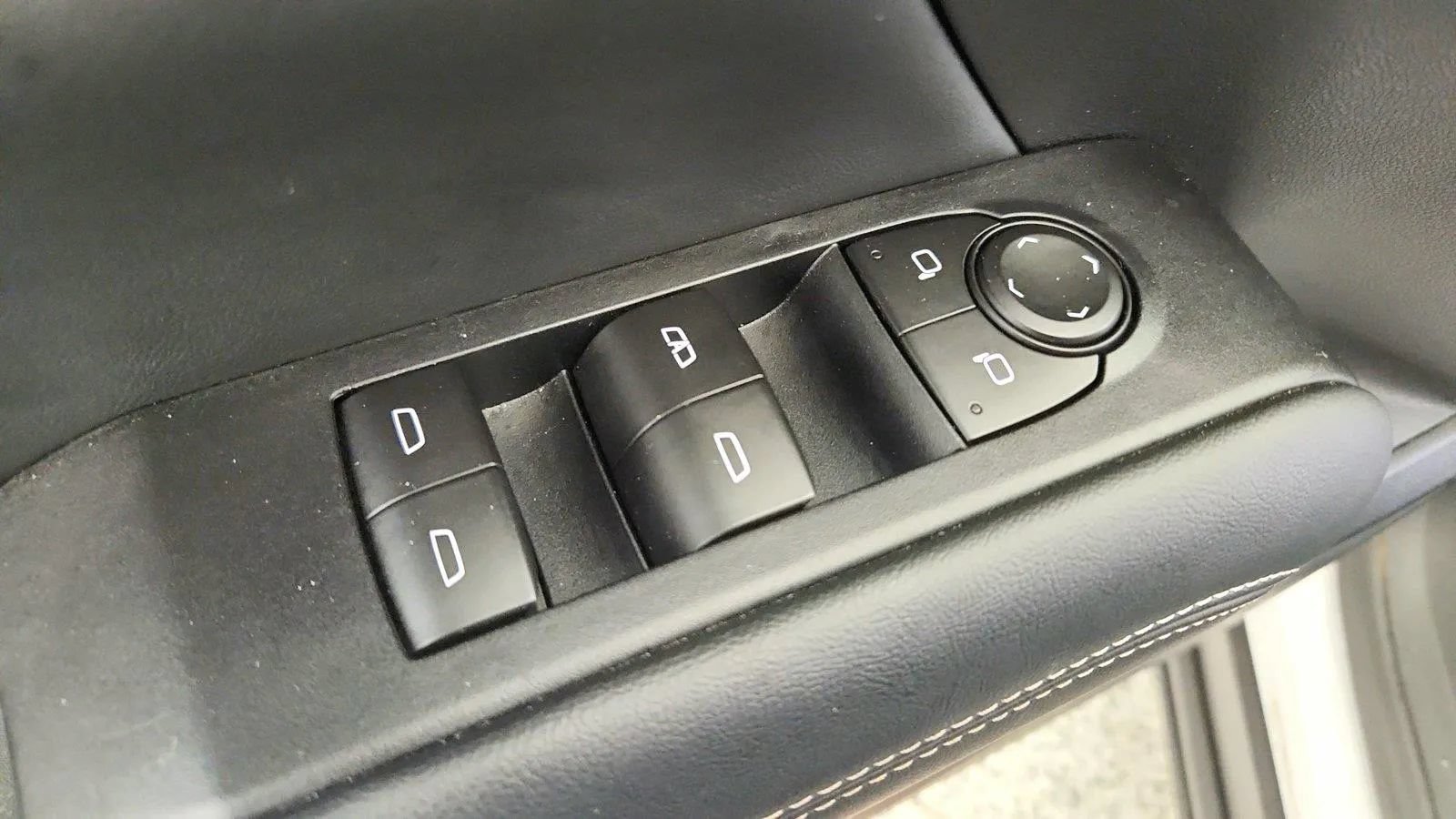 Used 2026 GMC Terrain Elevation FWD image 31