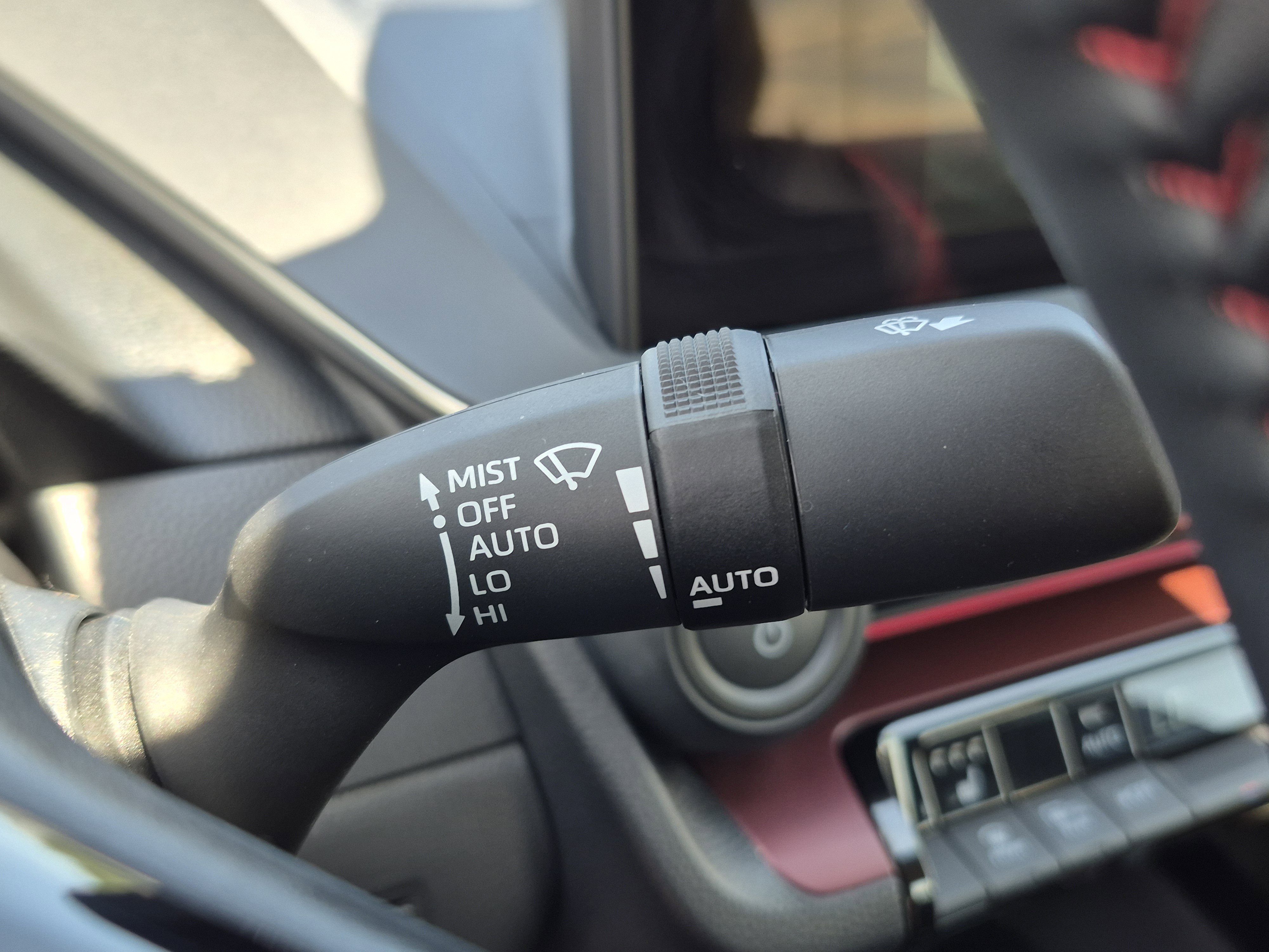Used 2026 Toyota Prius Plug-In Hybrid FWD image 35