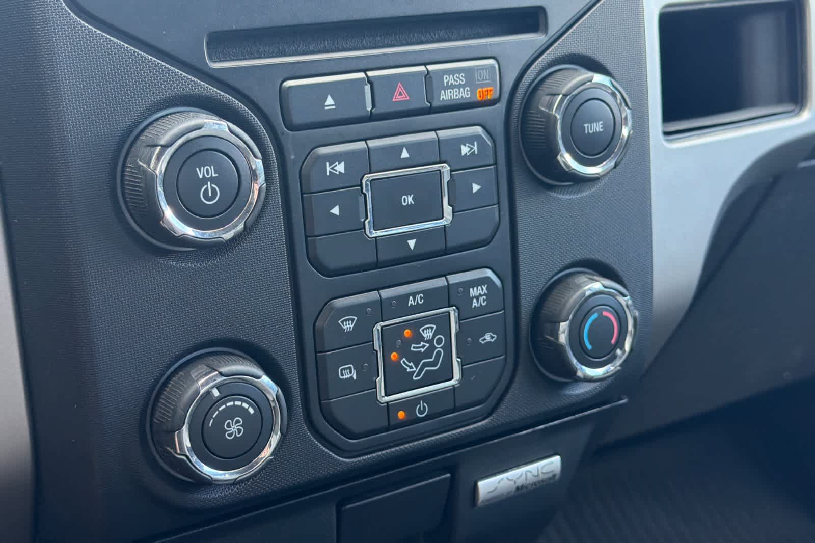 Used 2013 Ford F150 XLT w/ Luxury Equipment Group AWD/4WD image 19