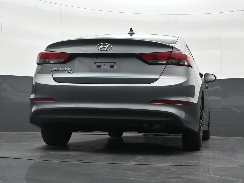 Used 2017 Hyundai Elantra SE FWD image 32