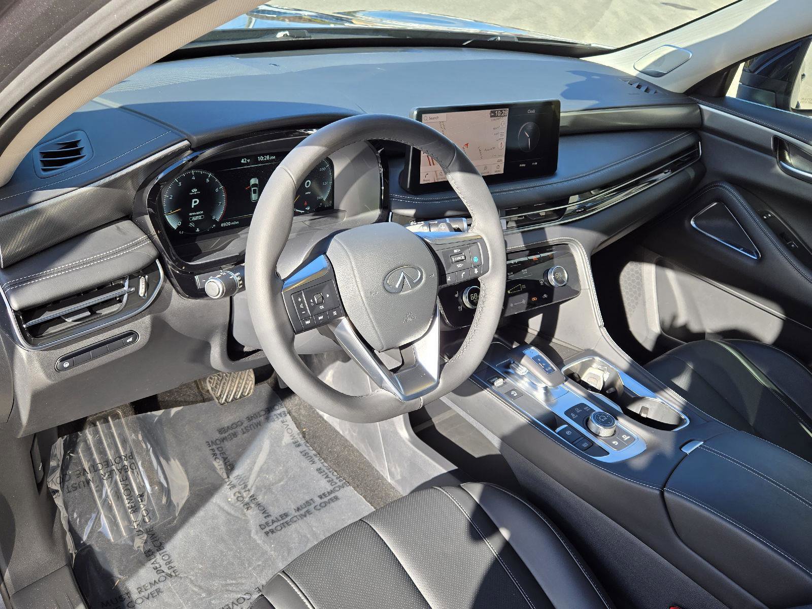 Certified 2025 INFINITI QX60 Luxe image 5