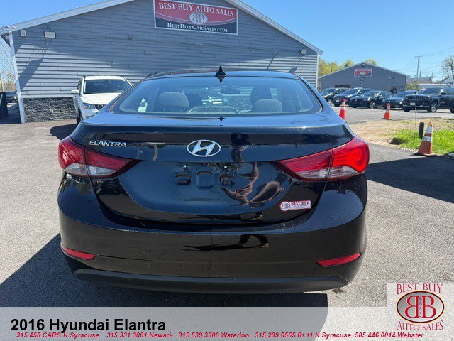 Used 2016 Hyundai Elantra Value Edition FWD image 4