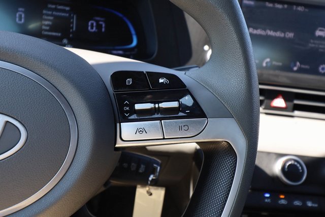 Used 2024 Hyundai Elantra SE image 56