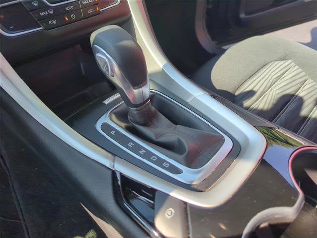 Used 2016 Ford Fusion SE FWD image 17
