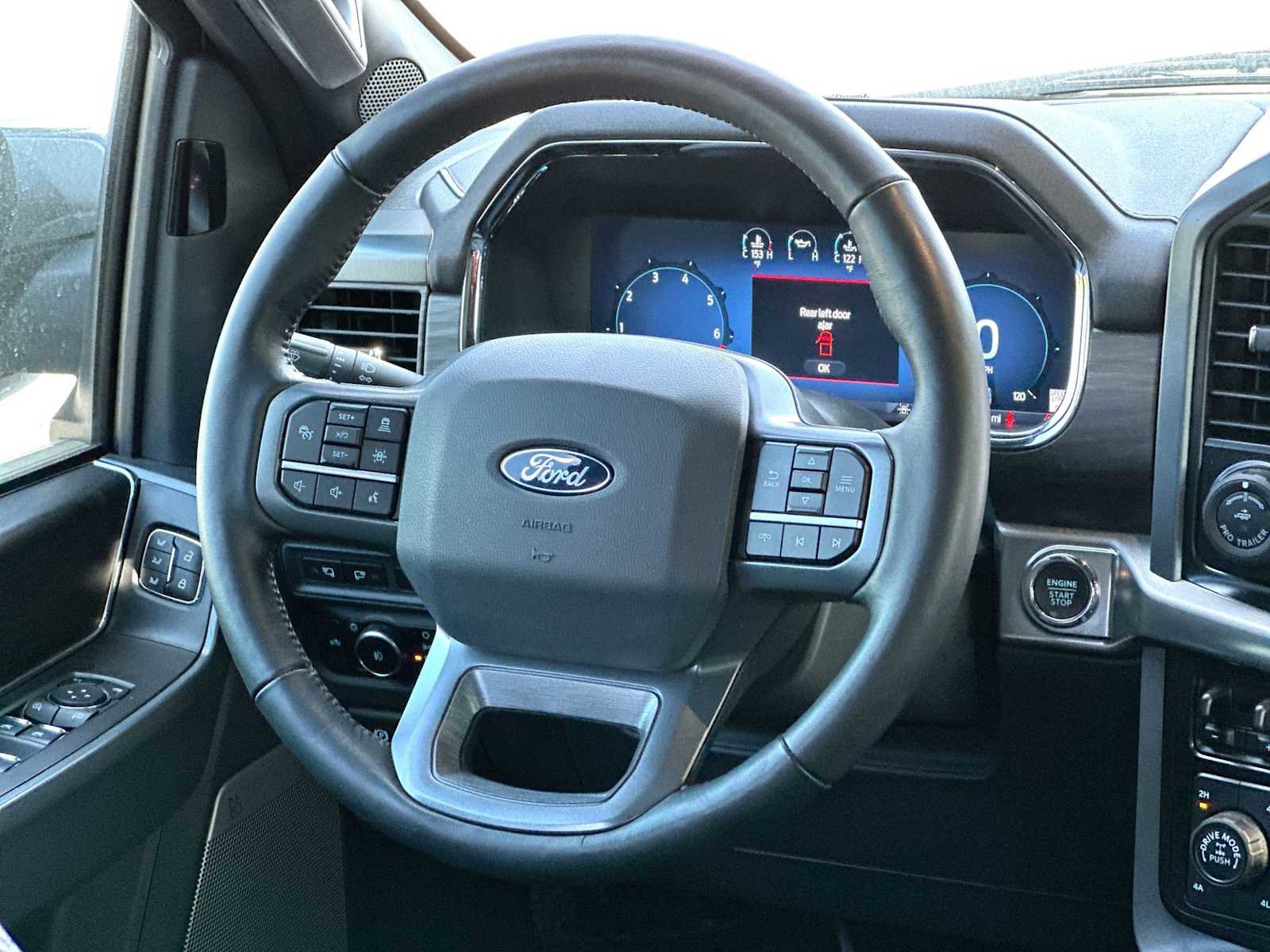 Used 2024 Ford F150 Lariat w/ FX4 Off-Road Package image 27