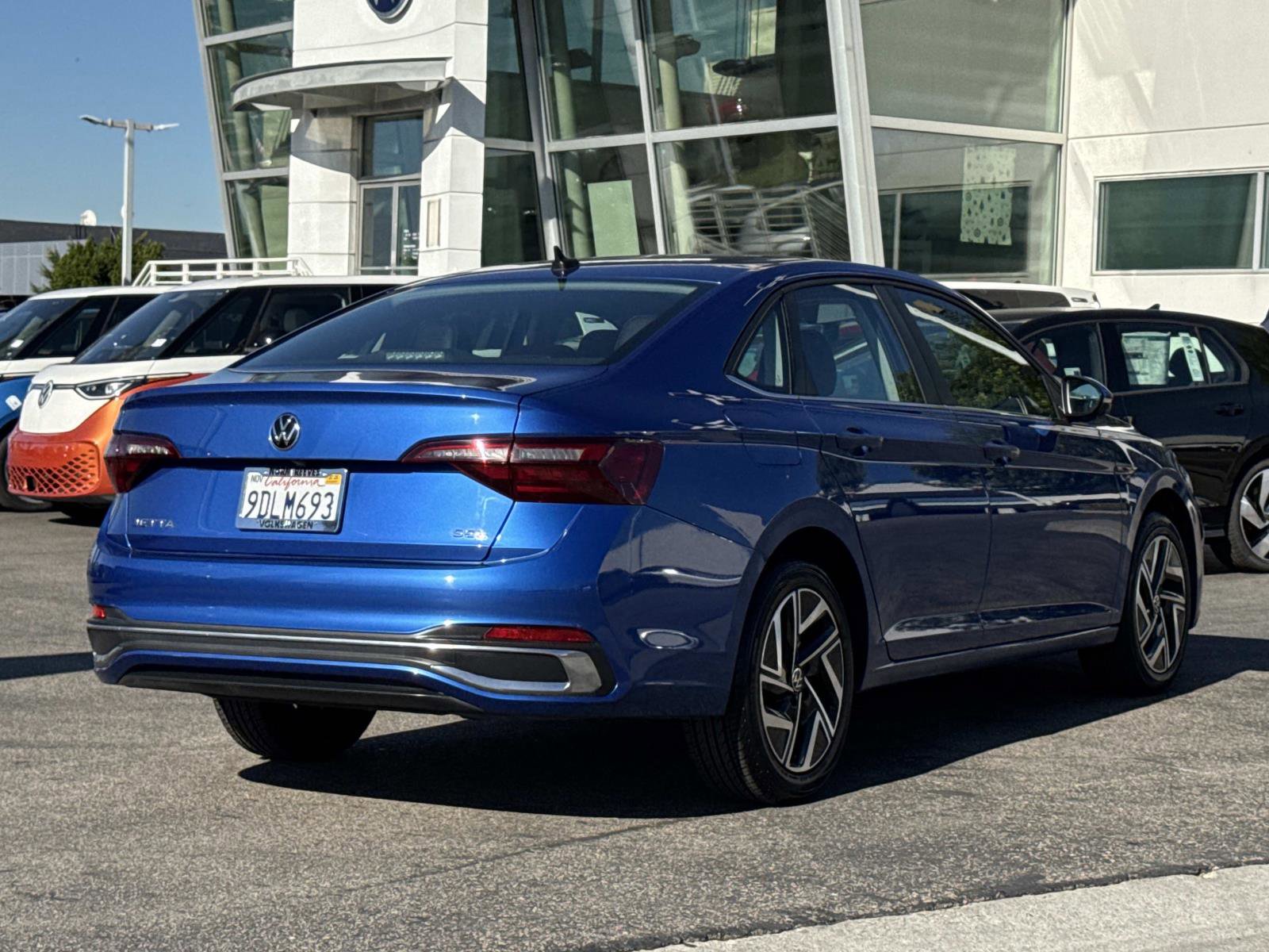 Certified 2022 Volkswagen Jetta SEL image 9