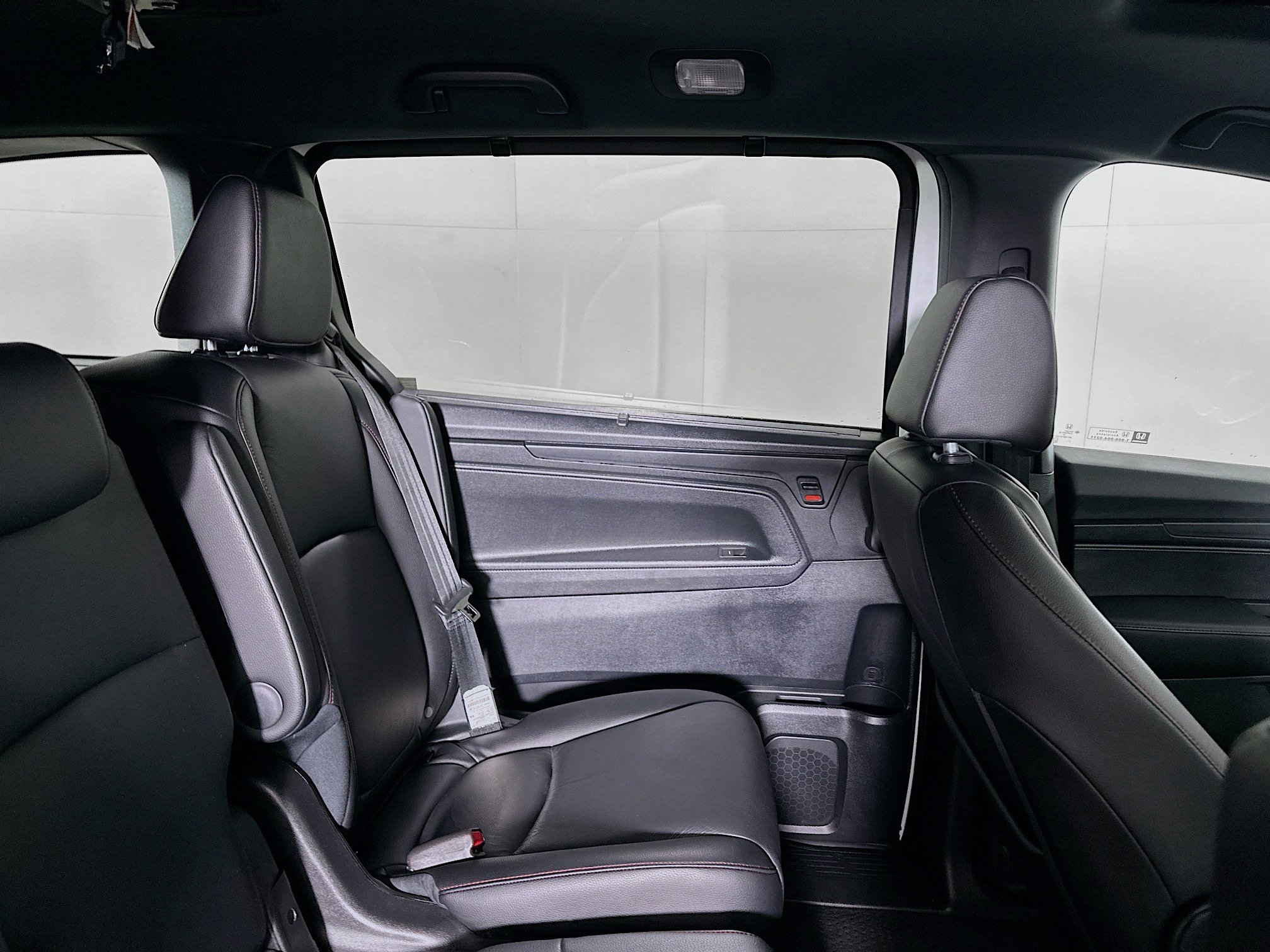 Used 2025 Honda Odyssey Sport-L image 25