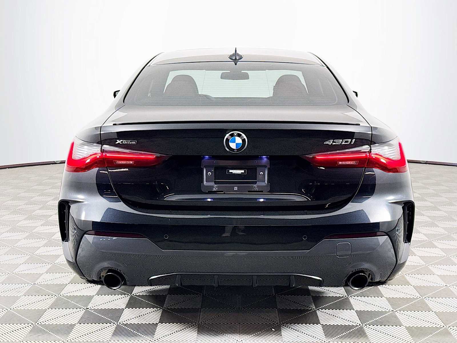 Used 2023 BMW 430i xDrive Coupe w/ M Sport Package image 6