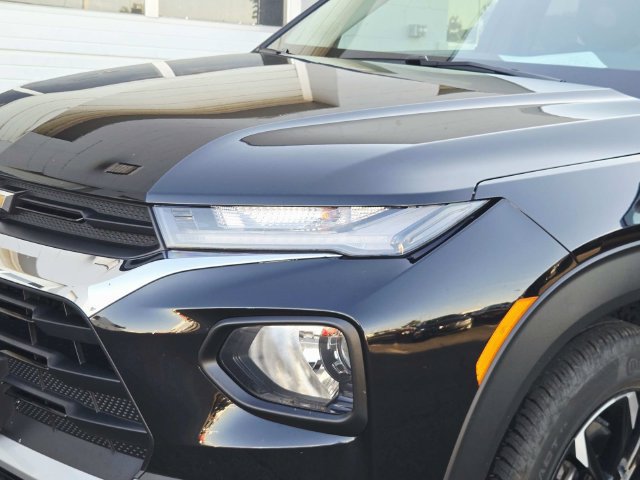 Used 2023 Chevrolet TrailBlazer LT FWD image 10