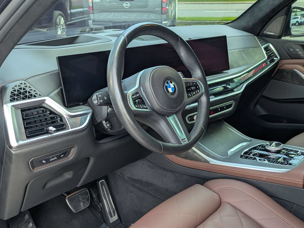 Used 2026 BMW X7 xDrive40i w/ Executive Package AWD/4WD image 29