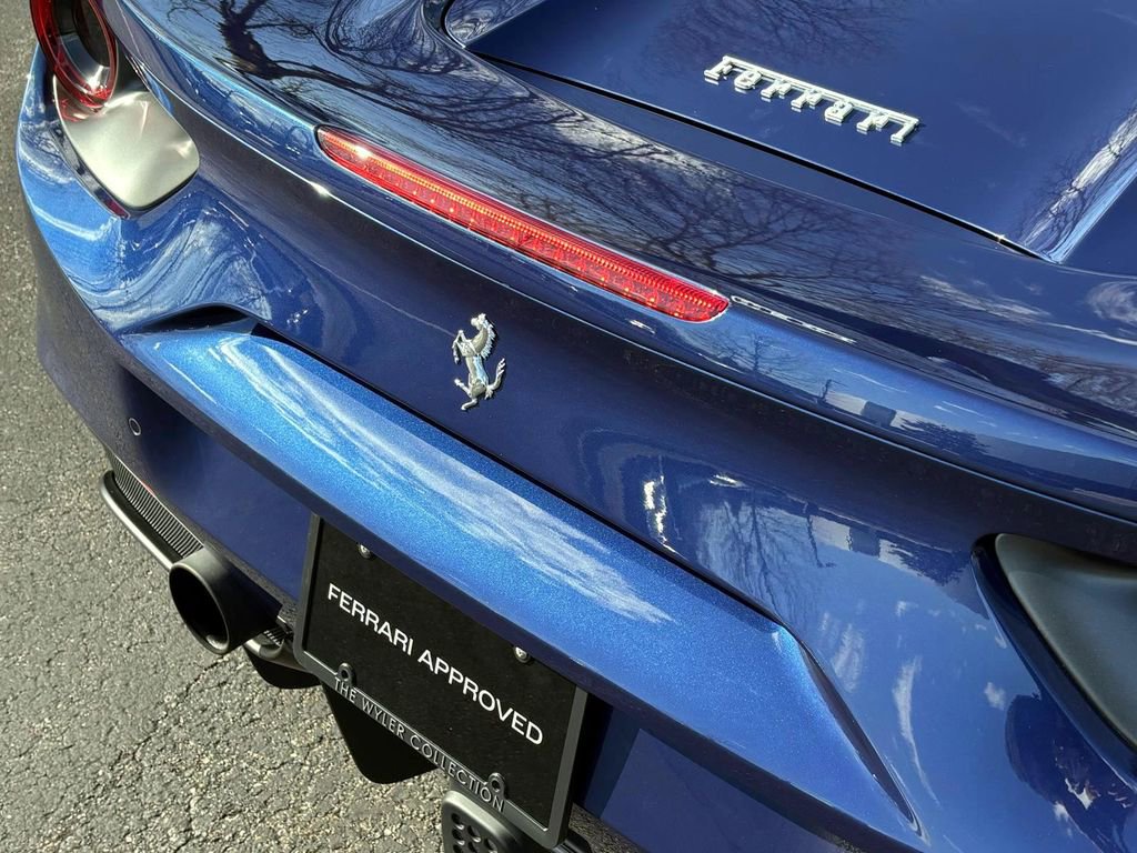 Used 2017 Ferrari 488 Spider image 21