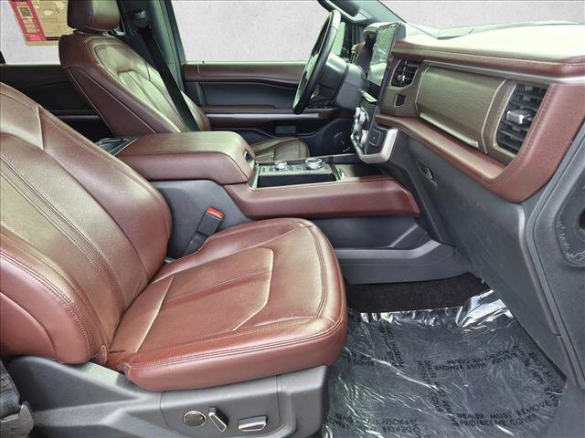 Used 2022 Ford Expedition Max Limited AWD/4WD image 24