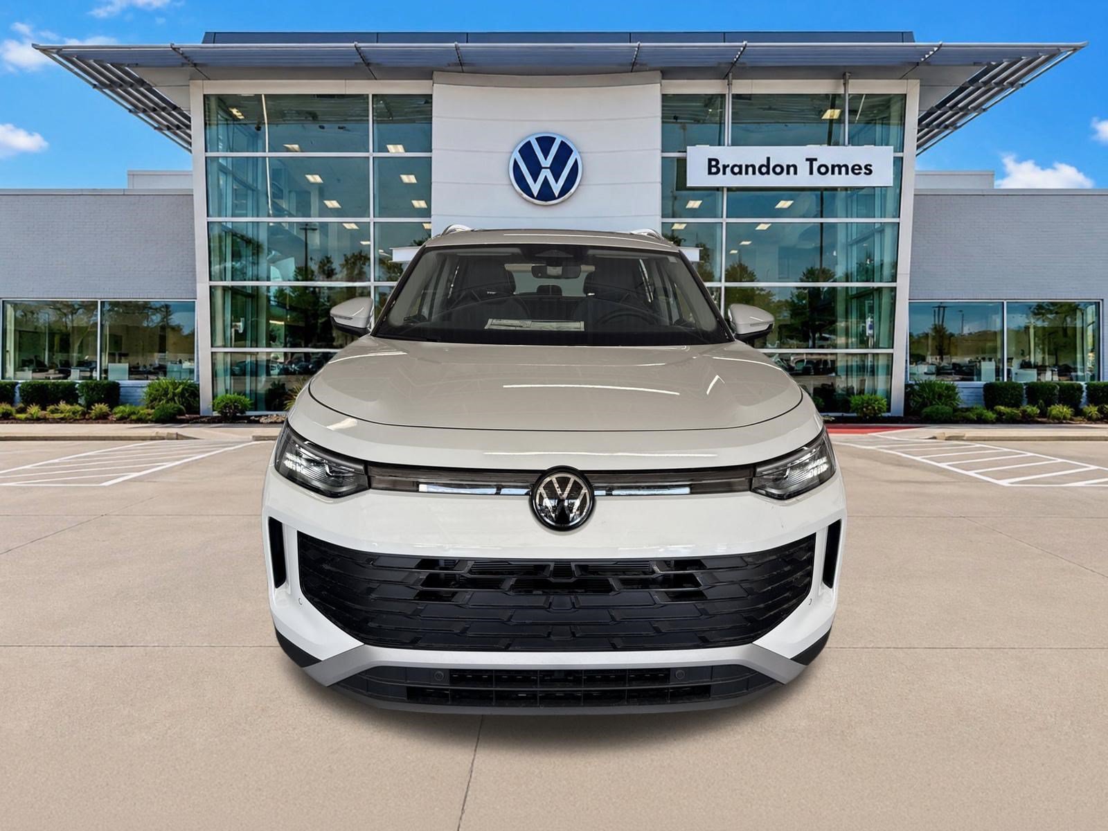 New 2026 Volkswagen Tiguan SE FWD image 9