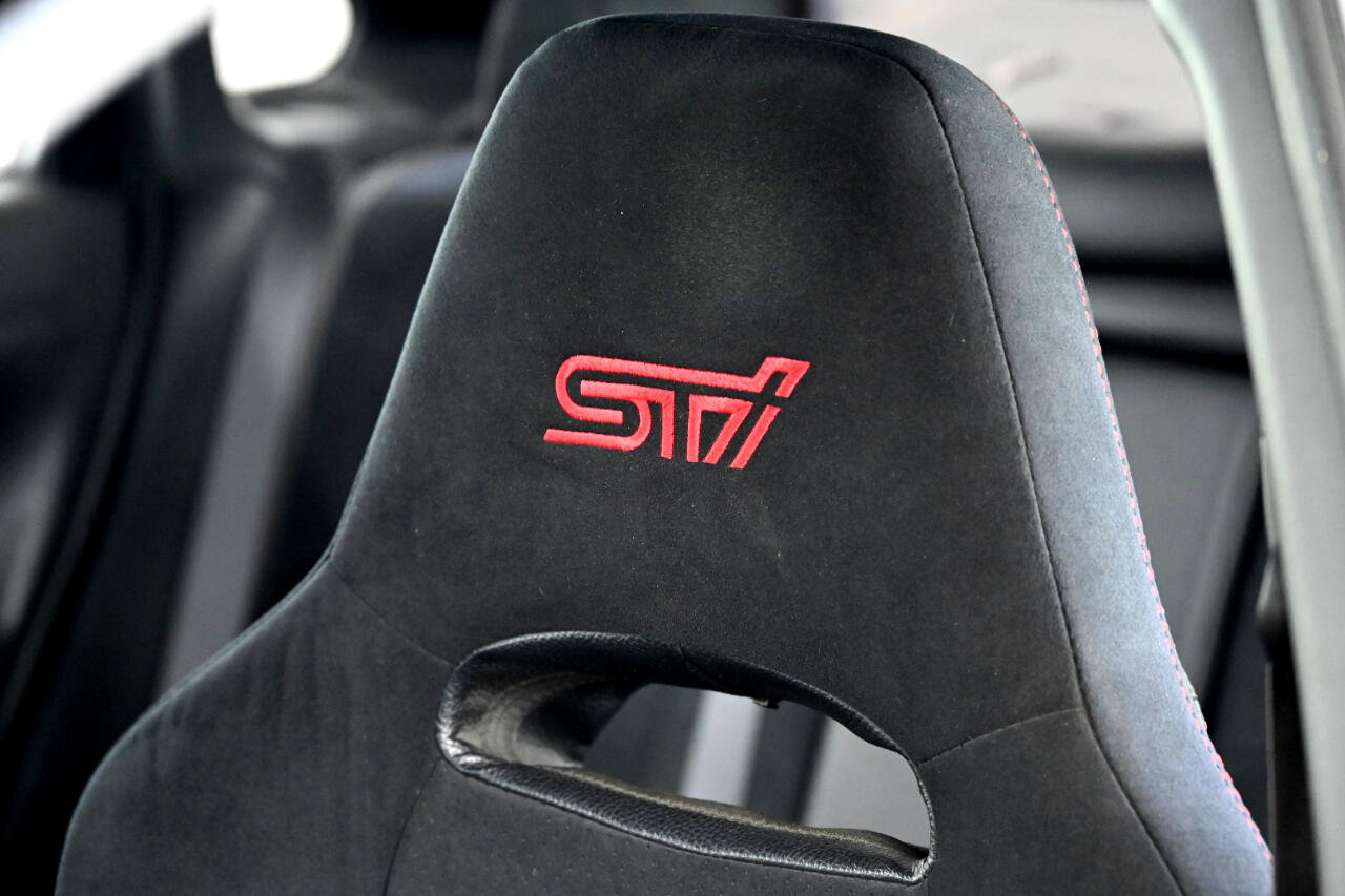 Used 2011 Subaru Impreza WRX STI image 18