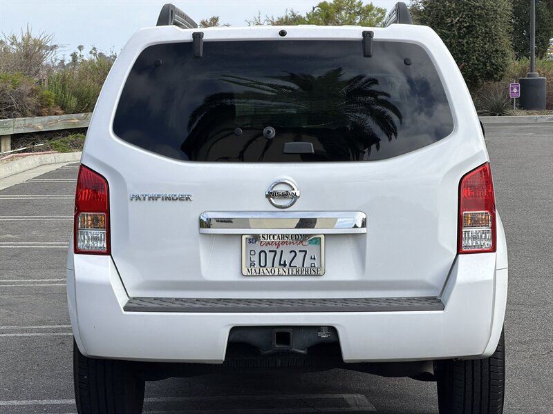 Used 2012 Nissan Pathfinder S RWD image 5