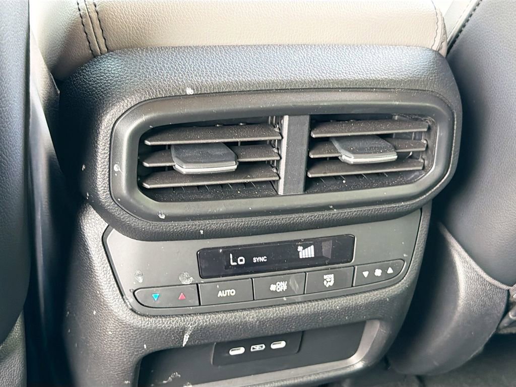 Used 2025 Honda Pilot EX-L image 24