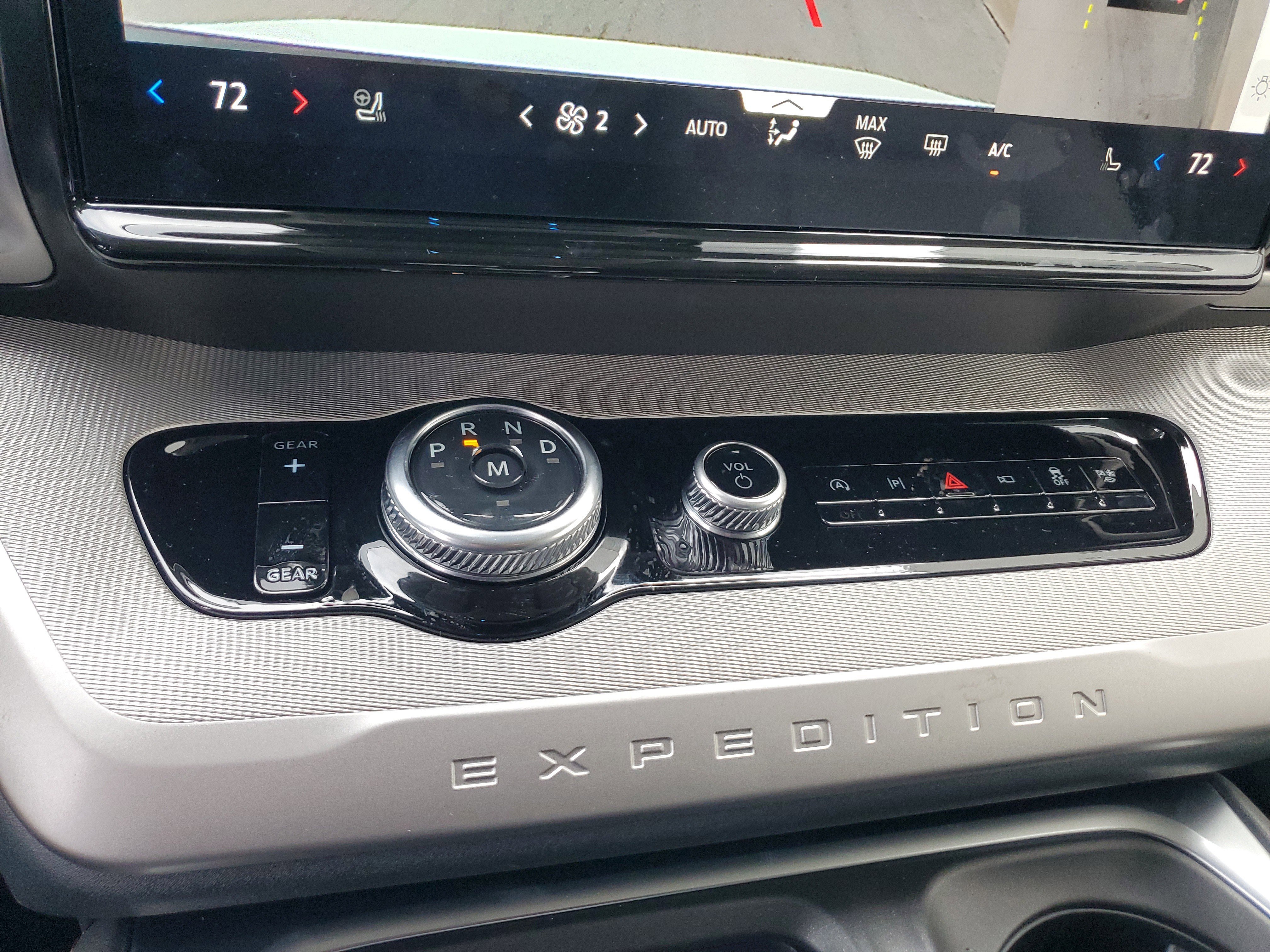 New 2025 Ford Expedition Max Active image 17