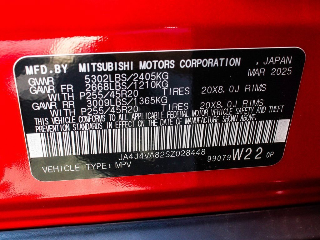 Used 2025 Mitsubishi Outlander SE AWD/4WD image 14