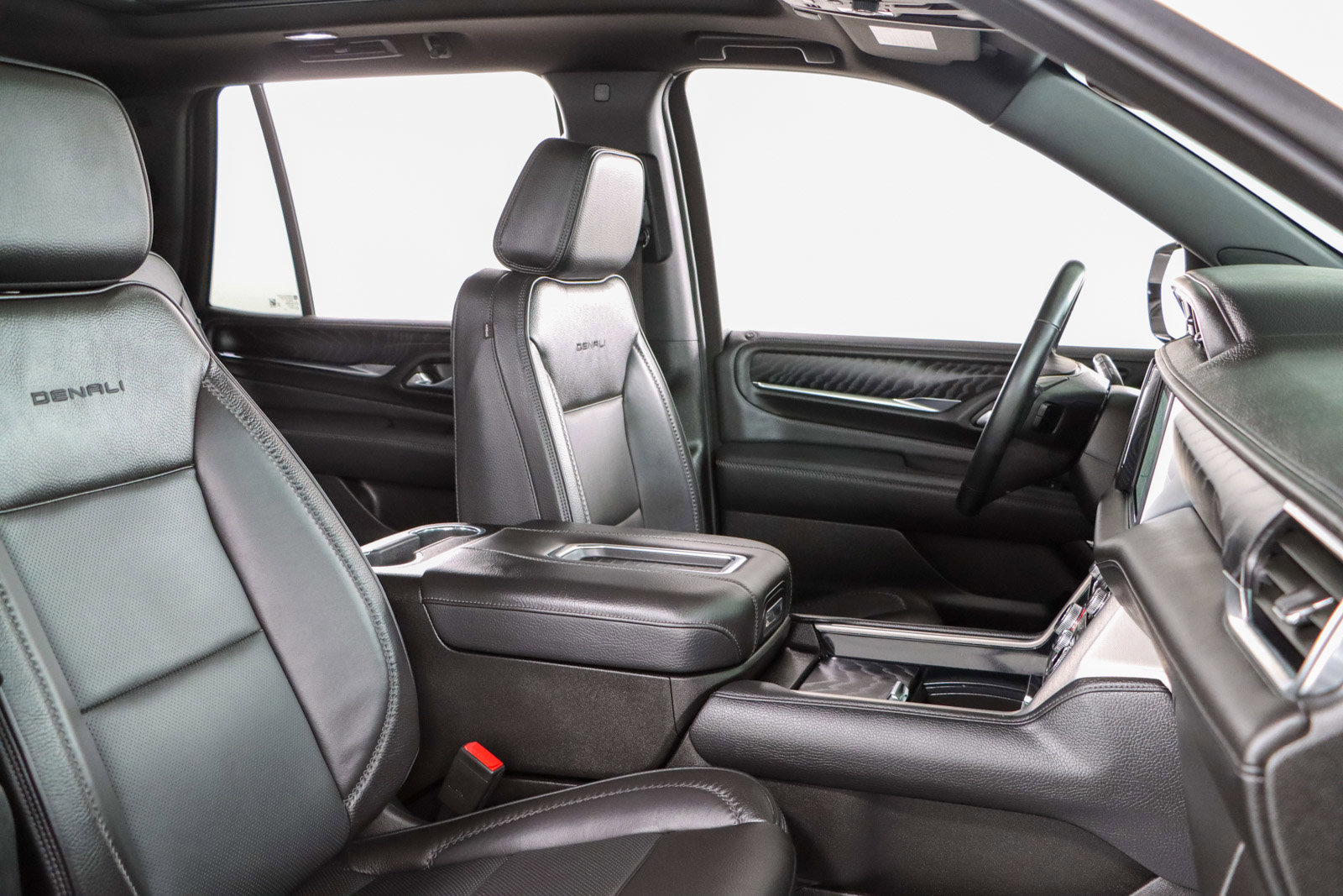 Used 2023 GMC Yukon Denali AWD/4WD image 31