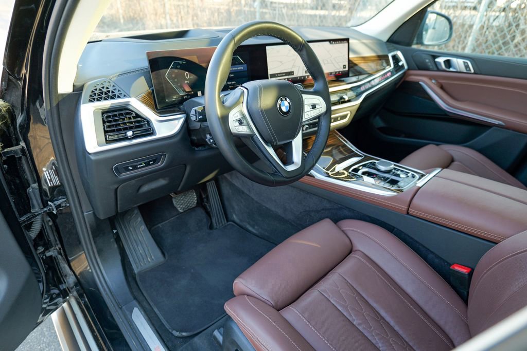 Used 2024 BMW X7 xDrive40i w/ Climate Comfort Package AWD/4WD image 19