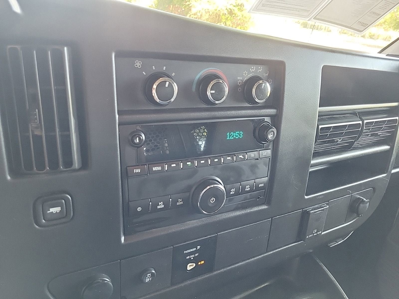 Used 2016 GMC Savana 2500 RWD image 23