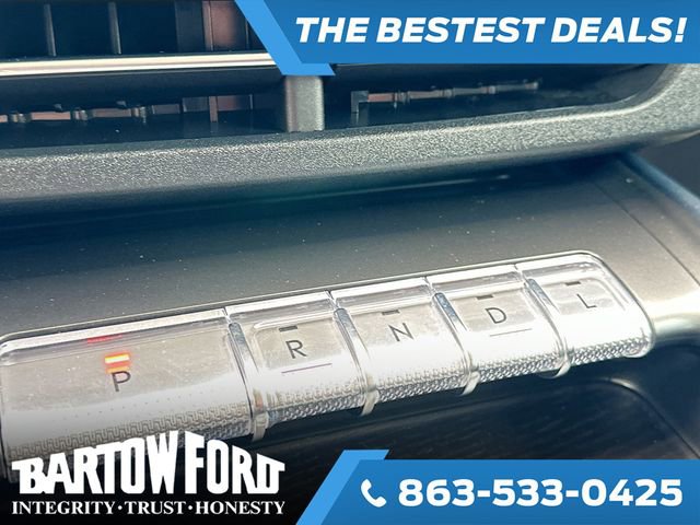 Used 2025 Lincoln Nautilus Reserve image 17