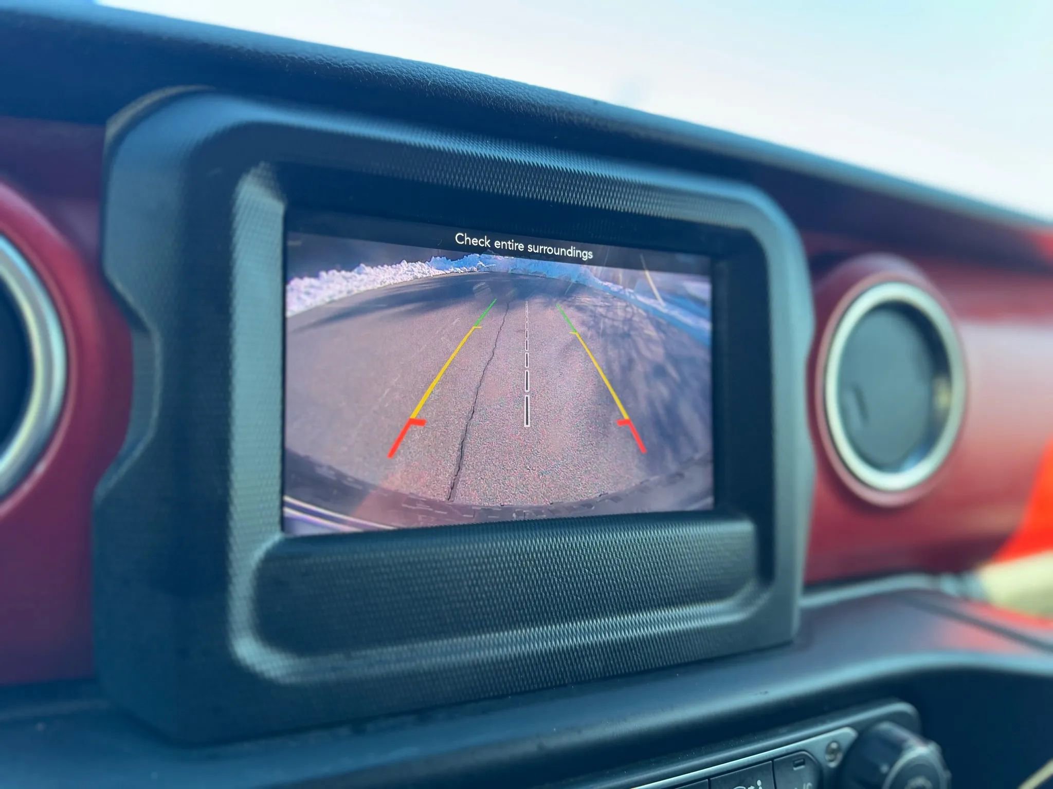 Used 2019 Jeep Wrangler Unlimited Rubicon w/ Cold Weather Group image 40