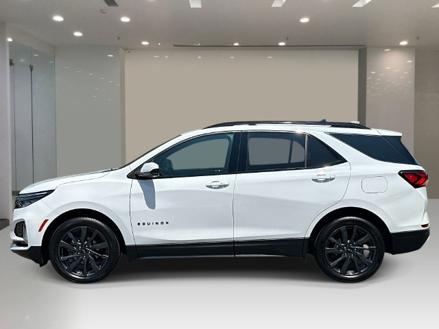 Used 2023 Chevrolet Equinox RS FWD image 3