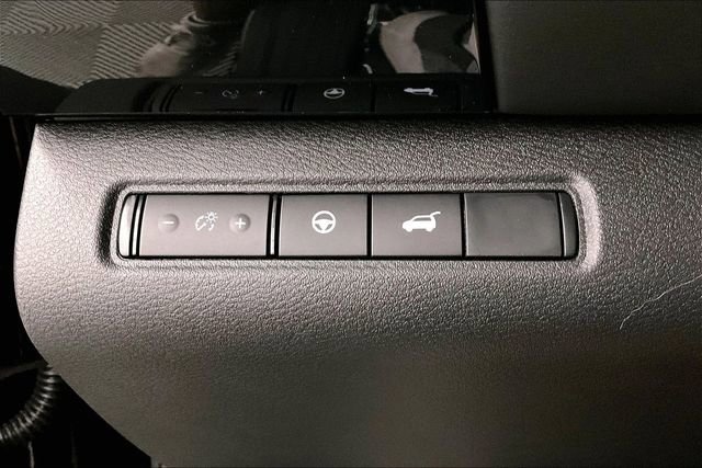 New 2026 Nissan Pathfinder SV w/ SV Premium Package AWD/4WD image 30