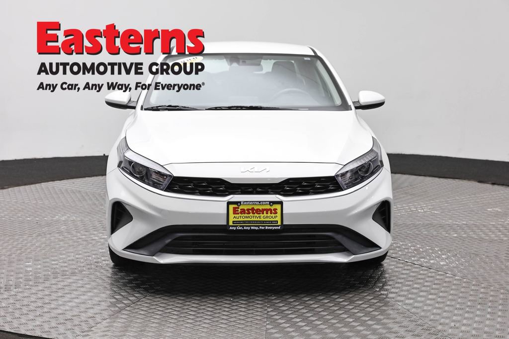 Used 2023 Kia Forte LXS FWD image 2