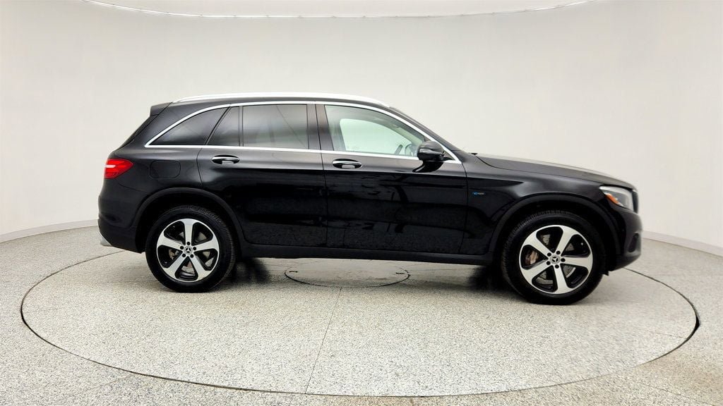 Used 2019 Mercedes-Benz GLC 350e 4MATIC image 4