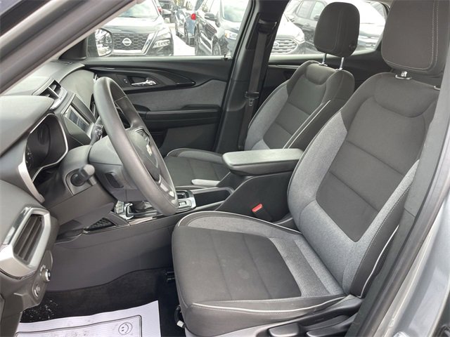 Used 2023 Chevrolet TrailBlazer LS image 11