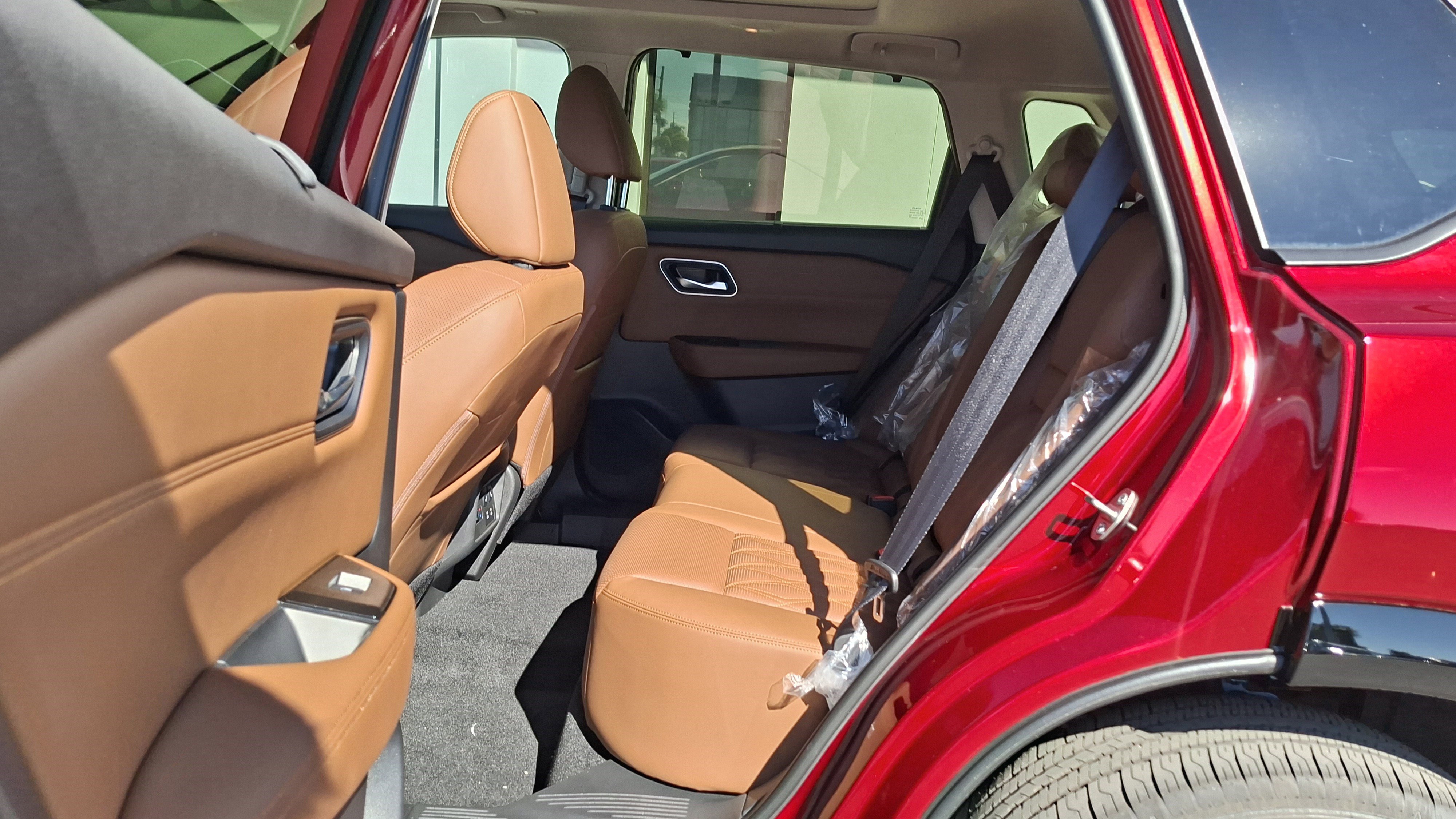 New 2026 Nissan Rogue Platinum image 15