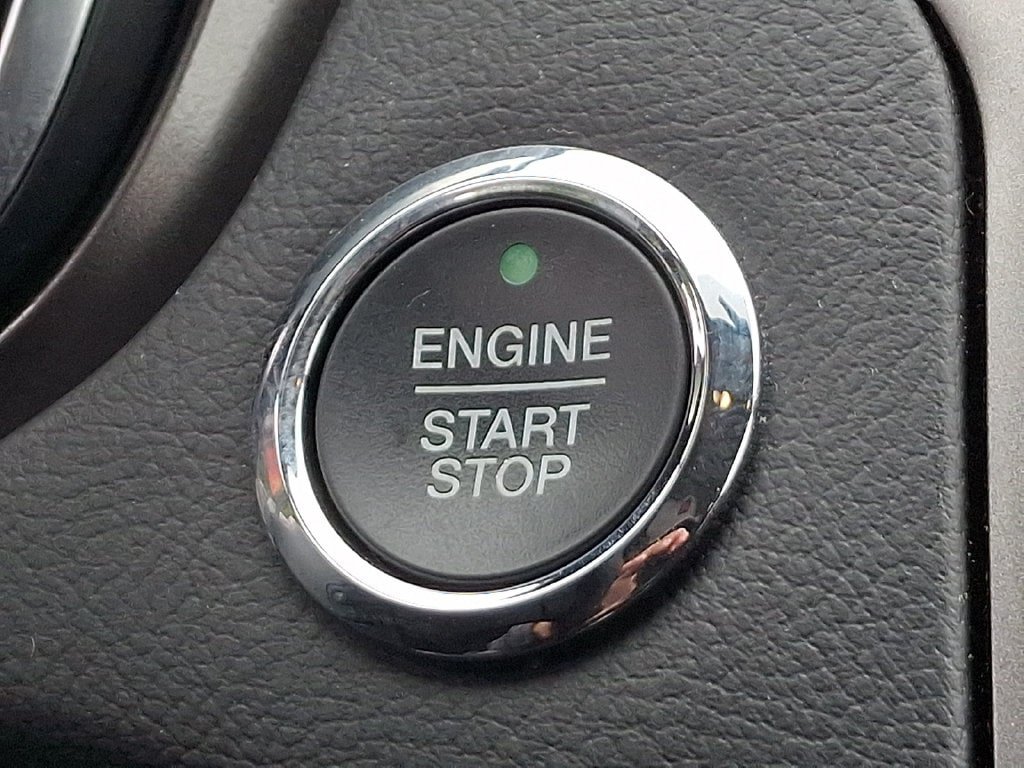 Used 2017 Ford Fusion SE FWD image 27