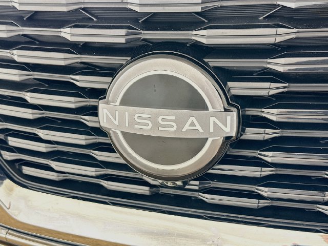Used 2023 Nissan Rogue Platinum w/ Platinum Premium Package AWD/4WD image 32
