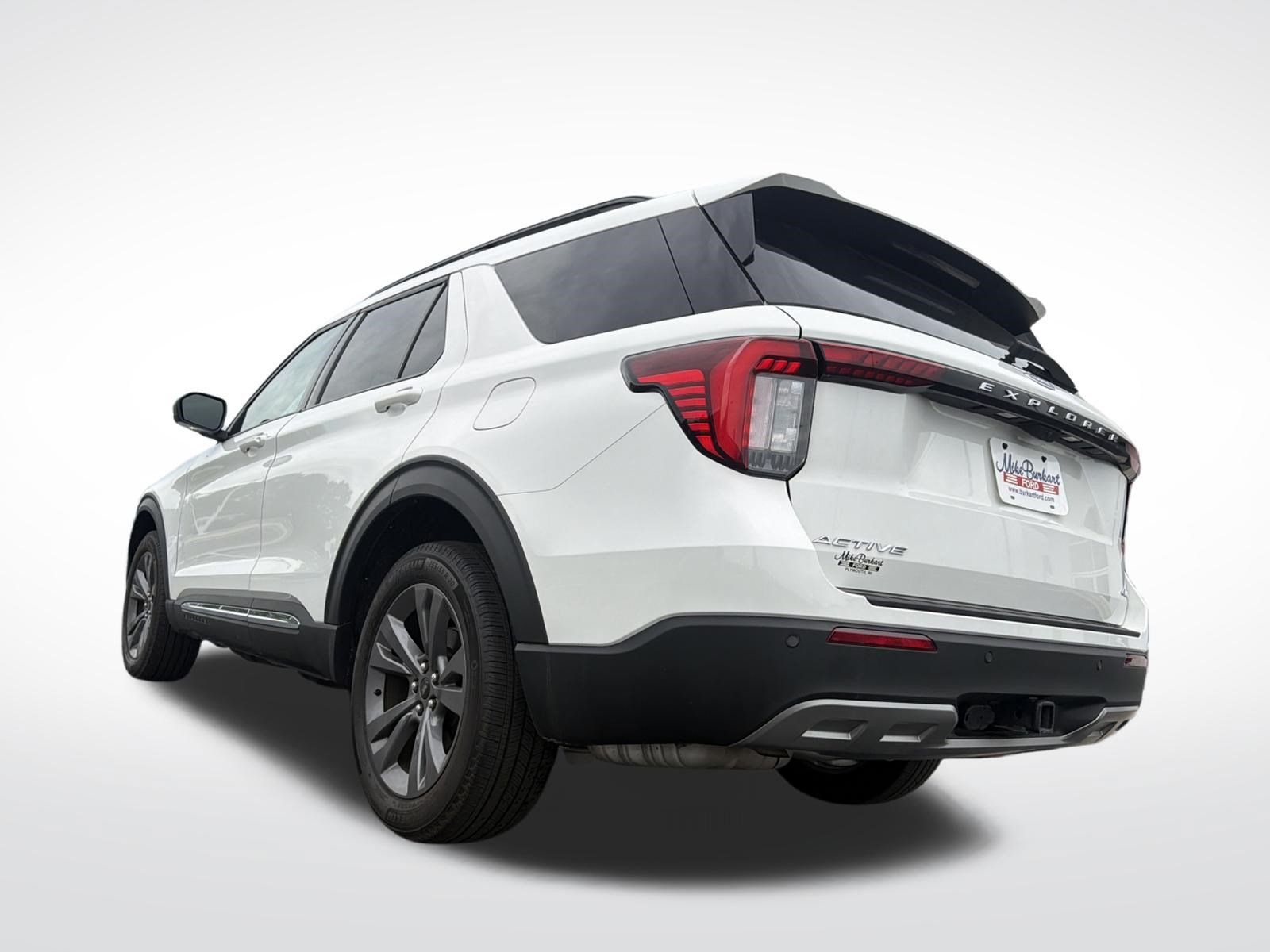 Used 2025 Ford Explorer Active w/ Active Comfort Package AWD/4WD image 17