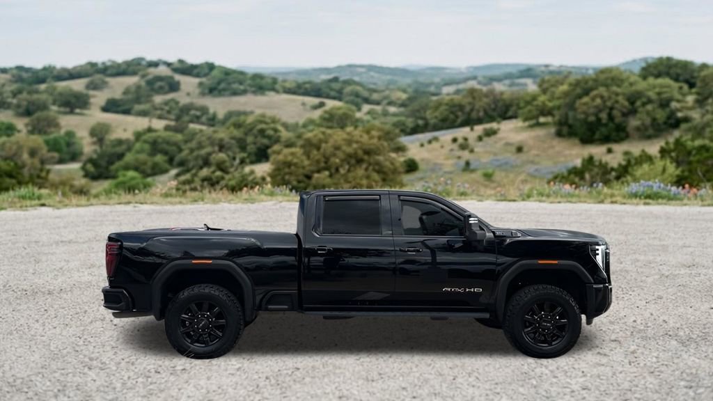 Used 2024 GMC Sierra 2500 AT4 w/ AT4 Premium Plus Package AWD/4WD image 11
