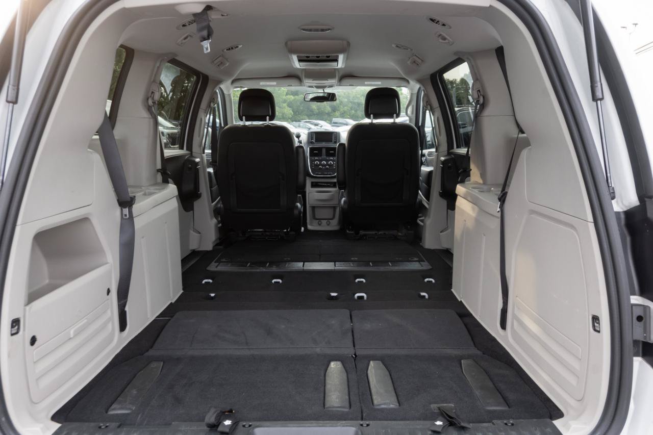 Used 2017 Dodge Grand Caravan SE w/ Power Window Group FWD image 20