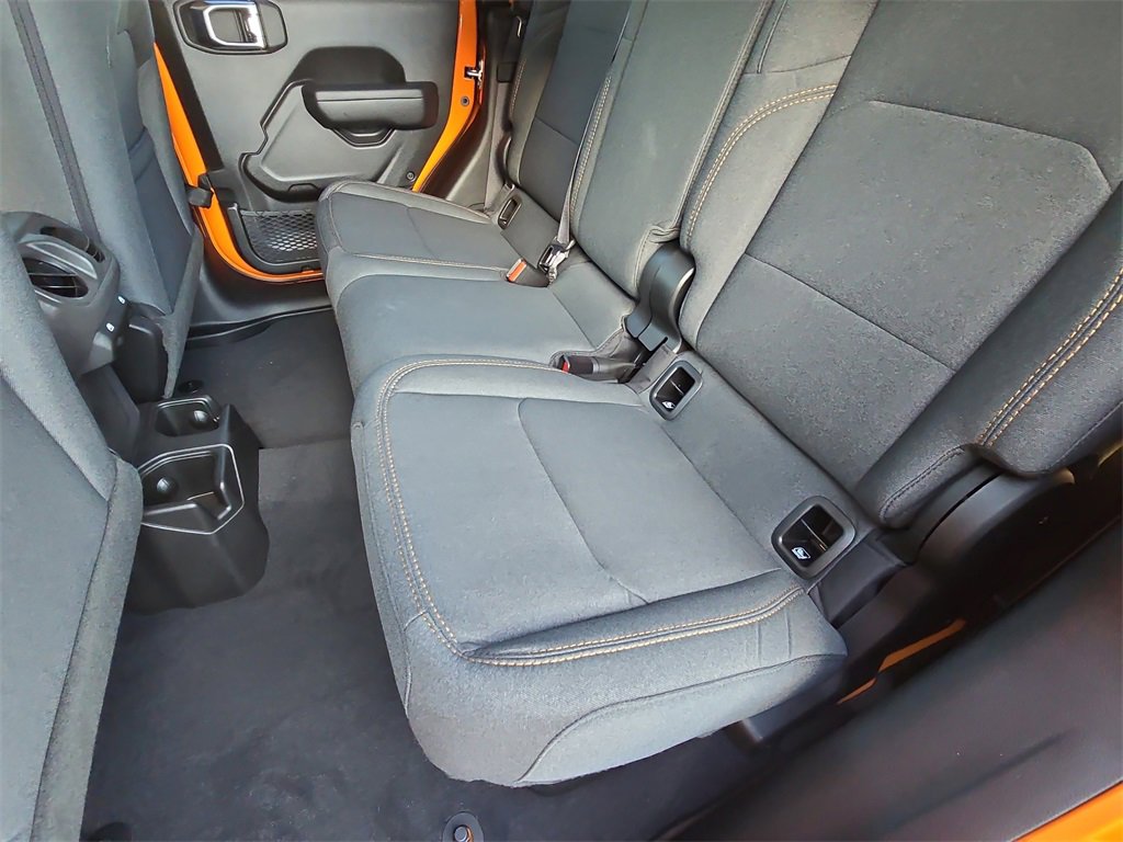 New 2025 Jeep Gladiator Sport image 14