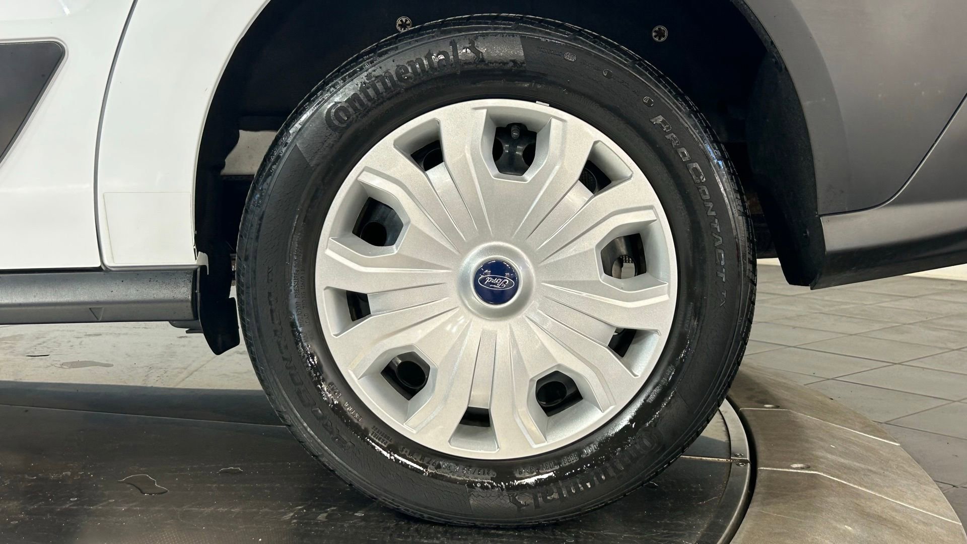Used 2019 Ford Transit Connect XL FWD image 11