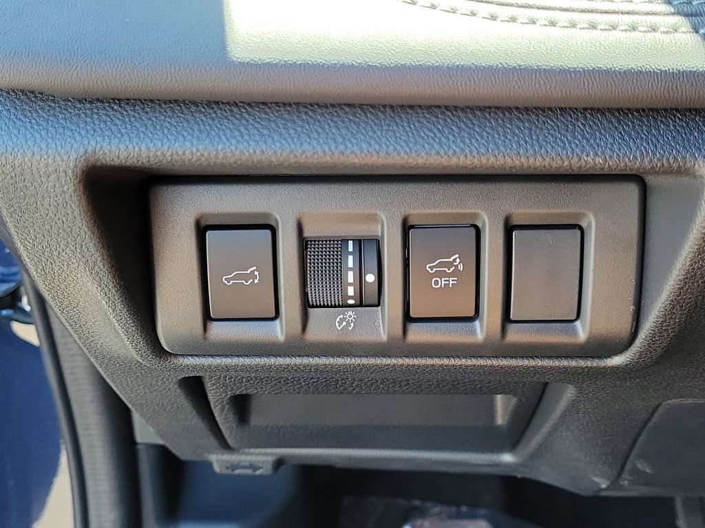 Certified 2025 Subaru Outback Touring w/ Popular Package #2 AWD/4WD image 32