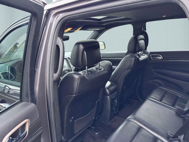 Used 2017 Jeep Grand Cherokee Limited image 25