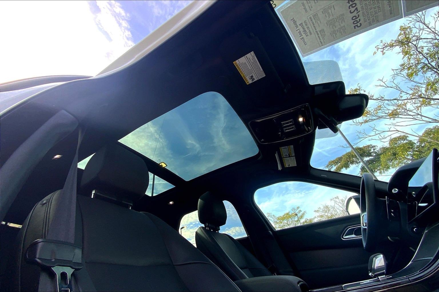 Used 2026 Land Rover Range Rover Velar S image 14