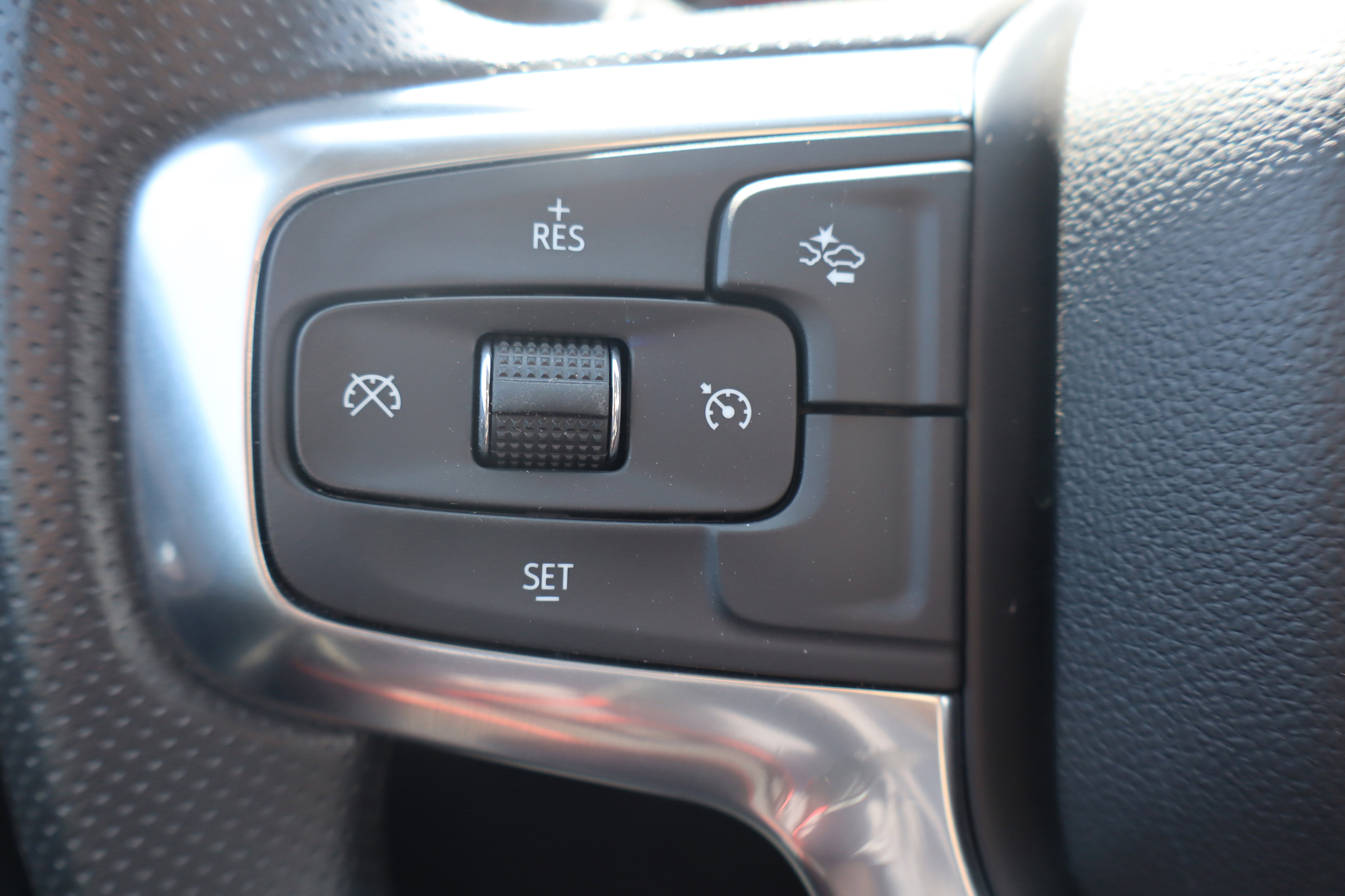 Used 2024 Chevrolet Blazer LT w/ Convenience Package image 15