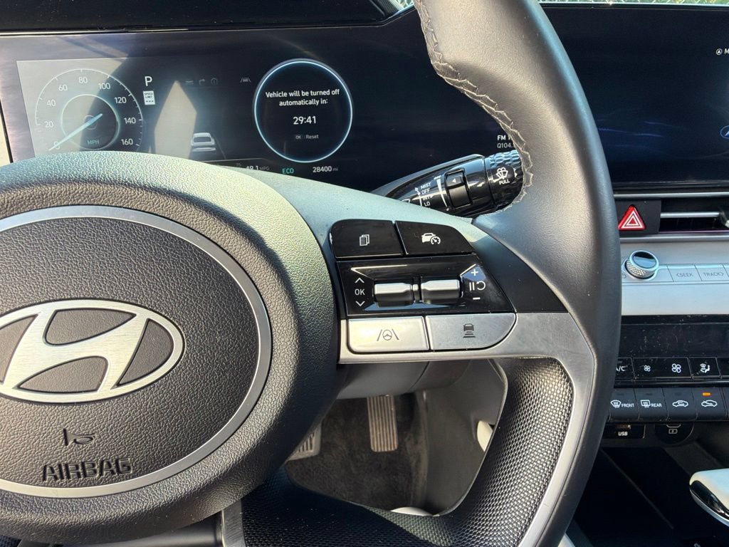 Used 2024 Hyundai Elantra Limited FWD image 28