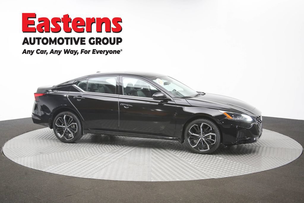 Used 2023 Nissan Altima 2.5 SR w/ SR Premium Package AWD/4WD image 47