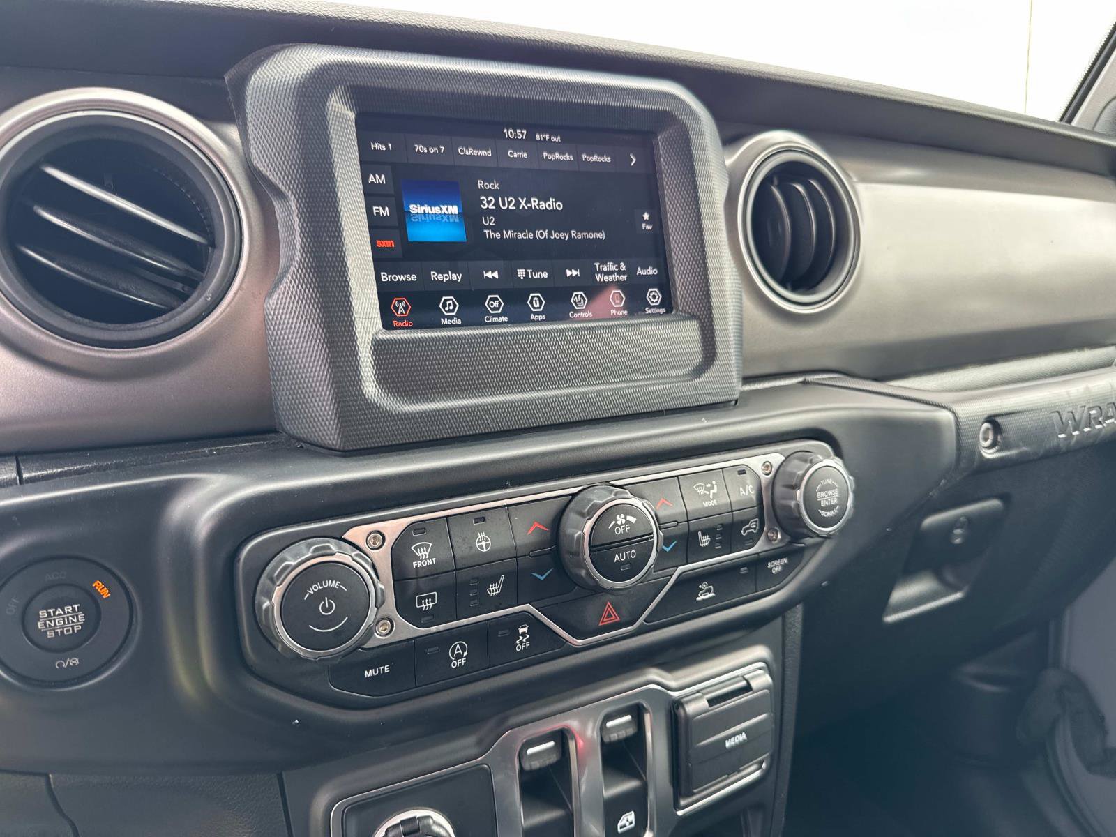 Certified 2021 Jeep Wrangler Sport AWD/4WD image 17