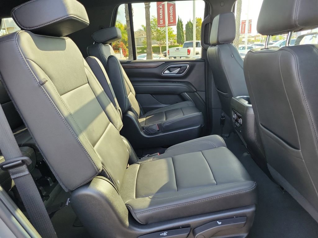 Used 2022 Chevrolet Tahoe Z71 w/ Luxury Package AWD/4WD image 53
