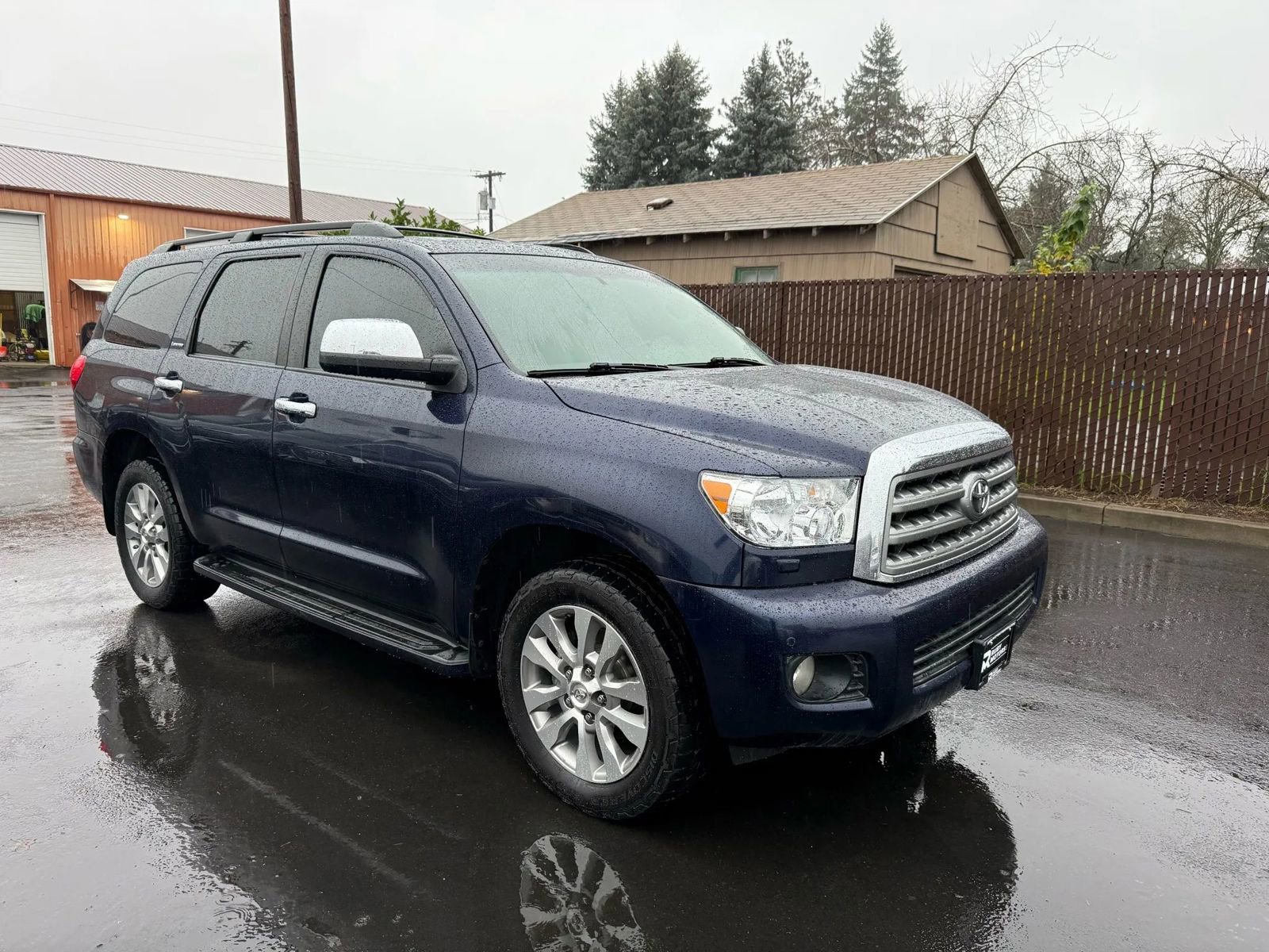 Used 2010 Toyota Sequoia Limited image 3