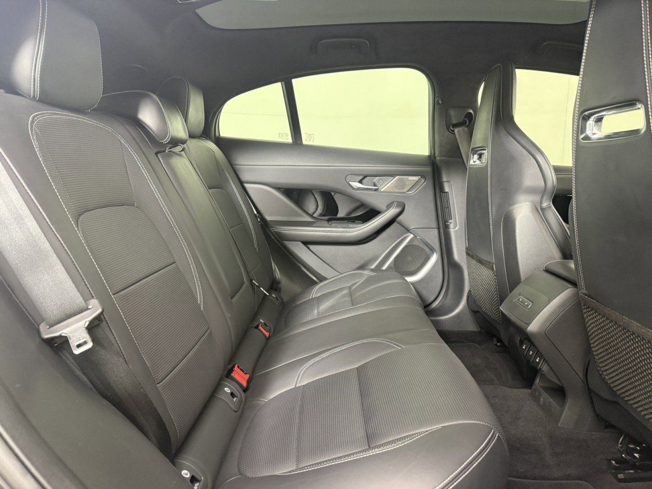 Used 2020 Jaguar I-PACE HSE image 14